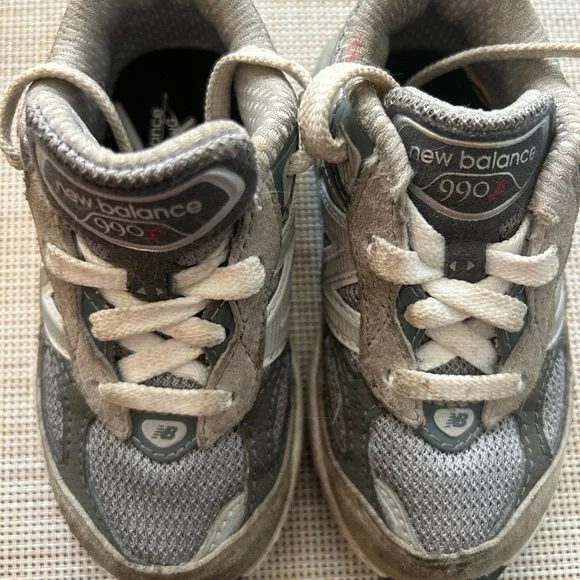 New Balance Kids' Gray and White Sneakers - Picture 2 of 3